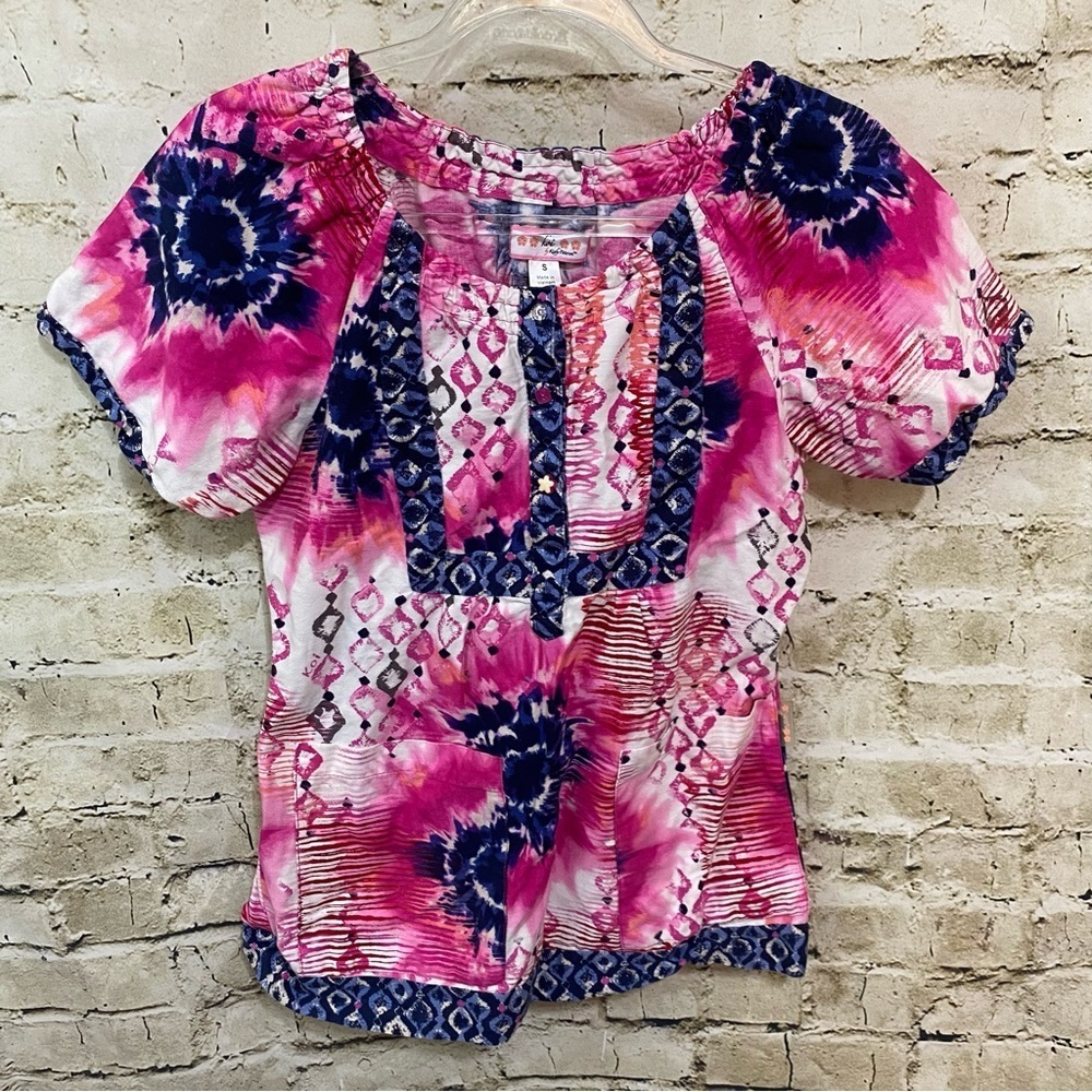 Koi by Kathy Peterson Style 149PR Scrub Top Pink Blue White Medical